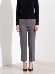 Pantalone slim con risvolto alto