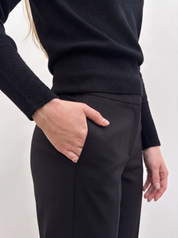 Pantalone slim con risvolto alto