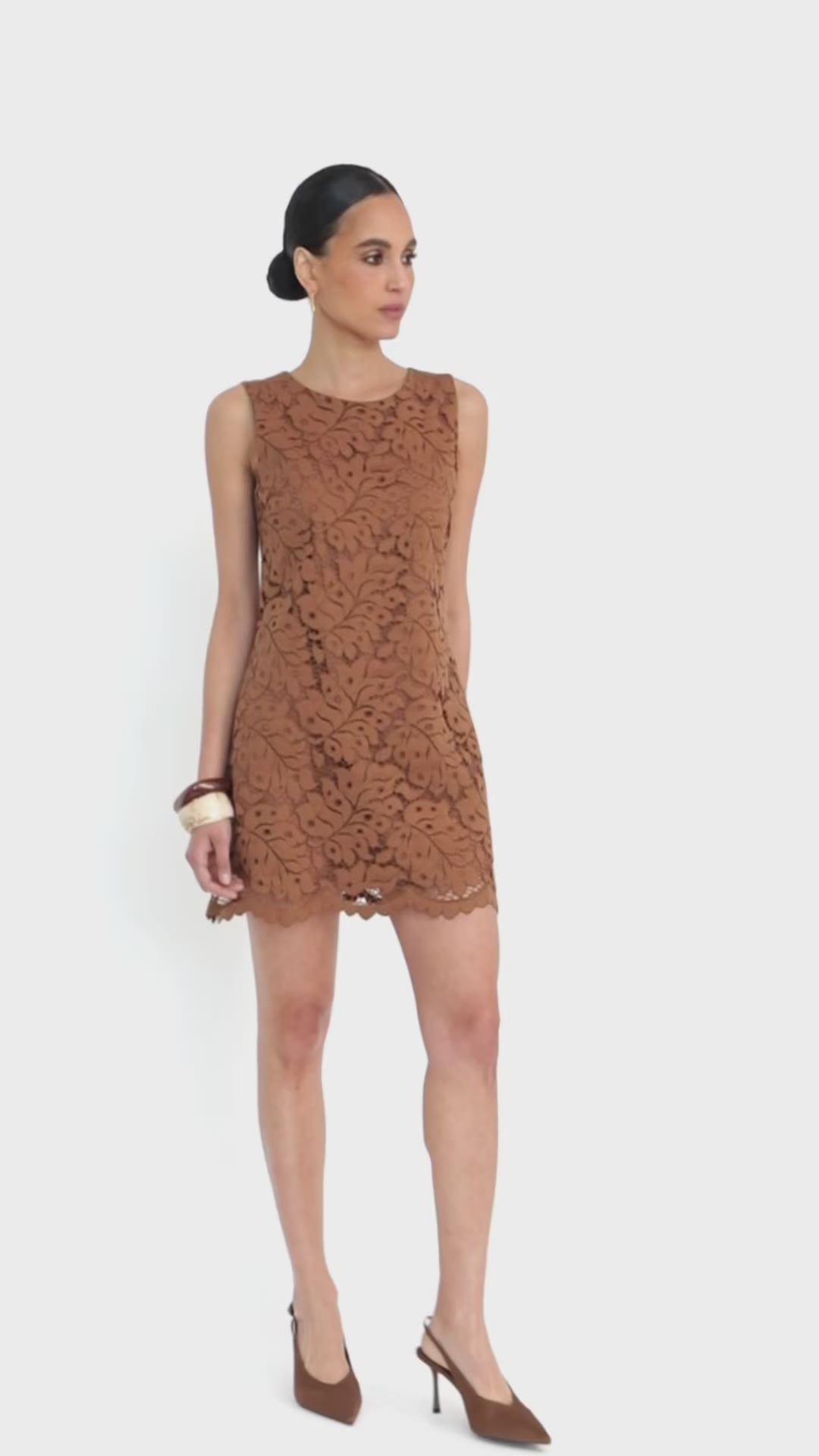 Abito corto in pizzo | Uncategorized da donna