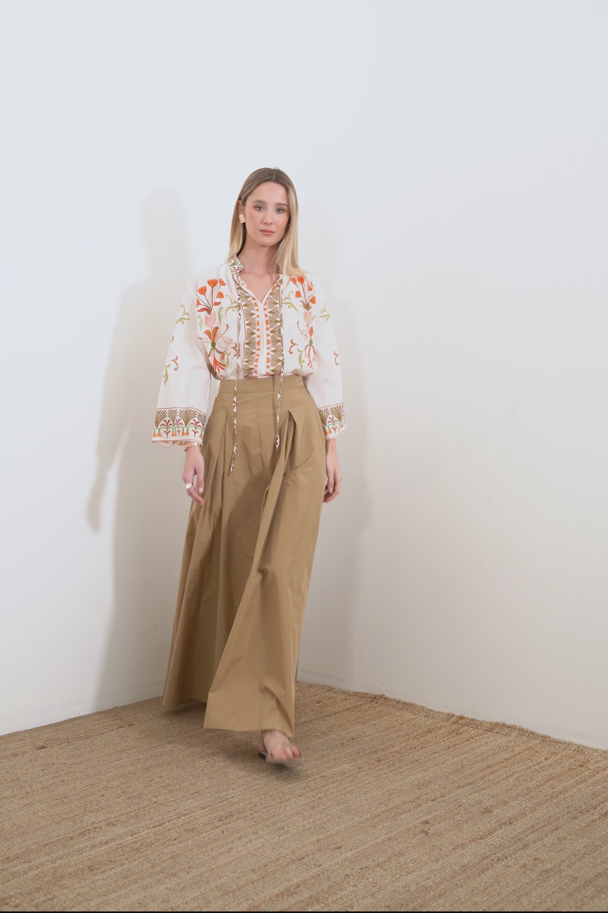 Long skirt in lightweight nylon taffeta