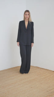 Single-breasted jacket in flowing diagonal
