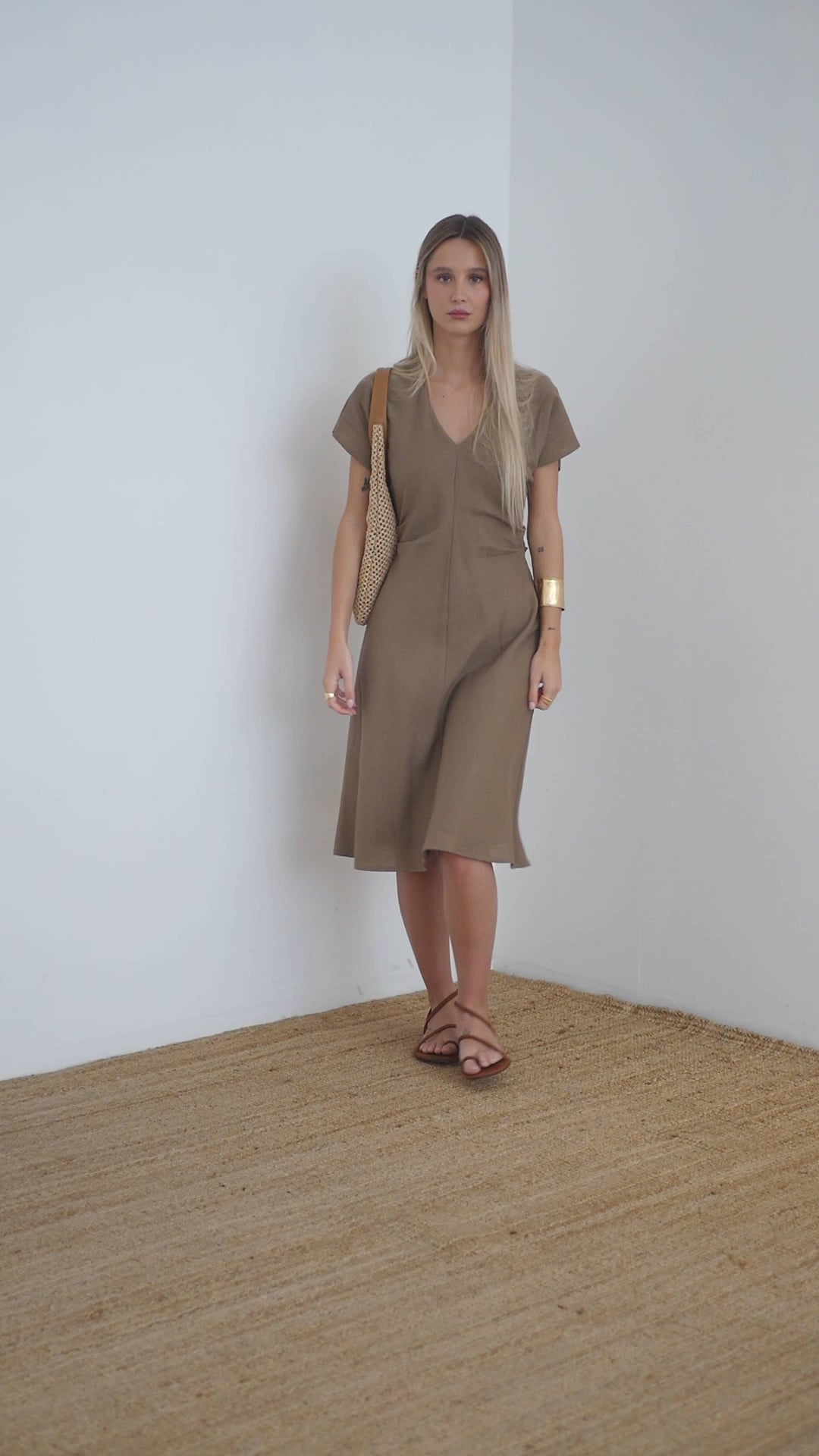 Midi dress in viscose linen