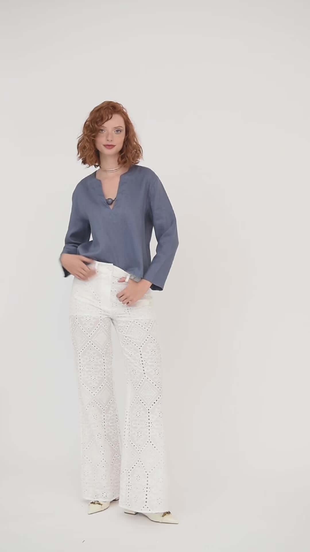 Blusa in lino con applicazione - Compagnia Italiana