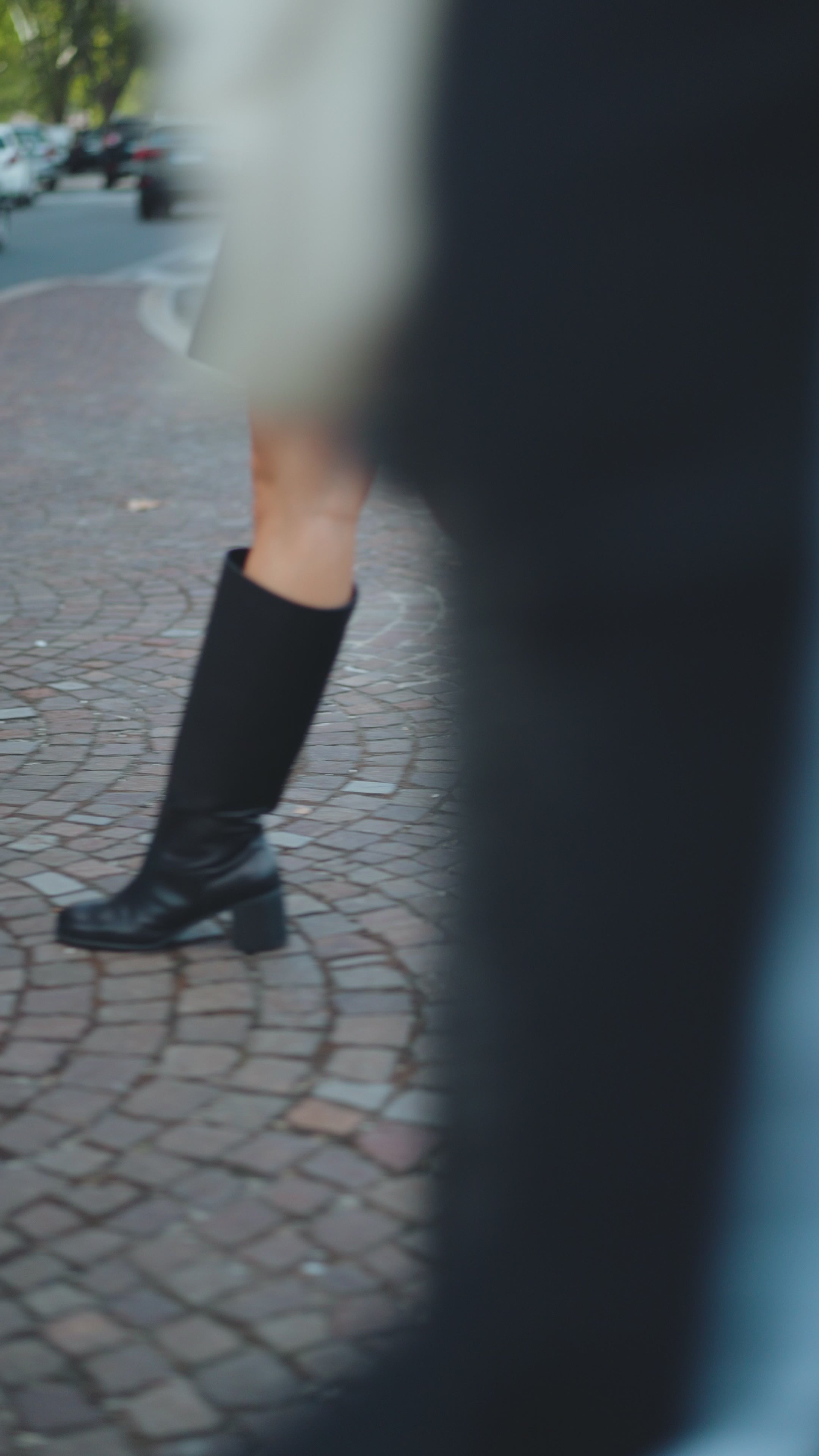 Short skirt in double mesh